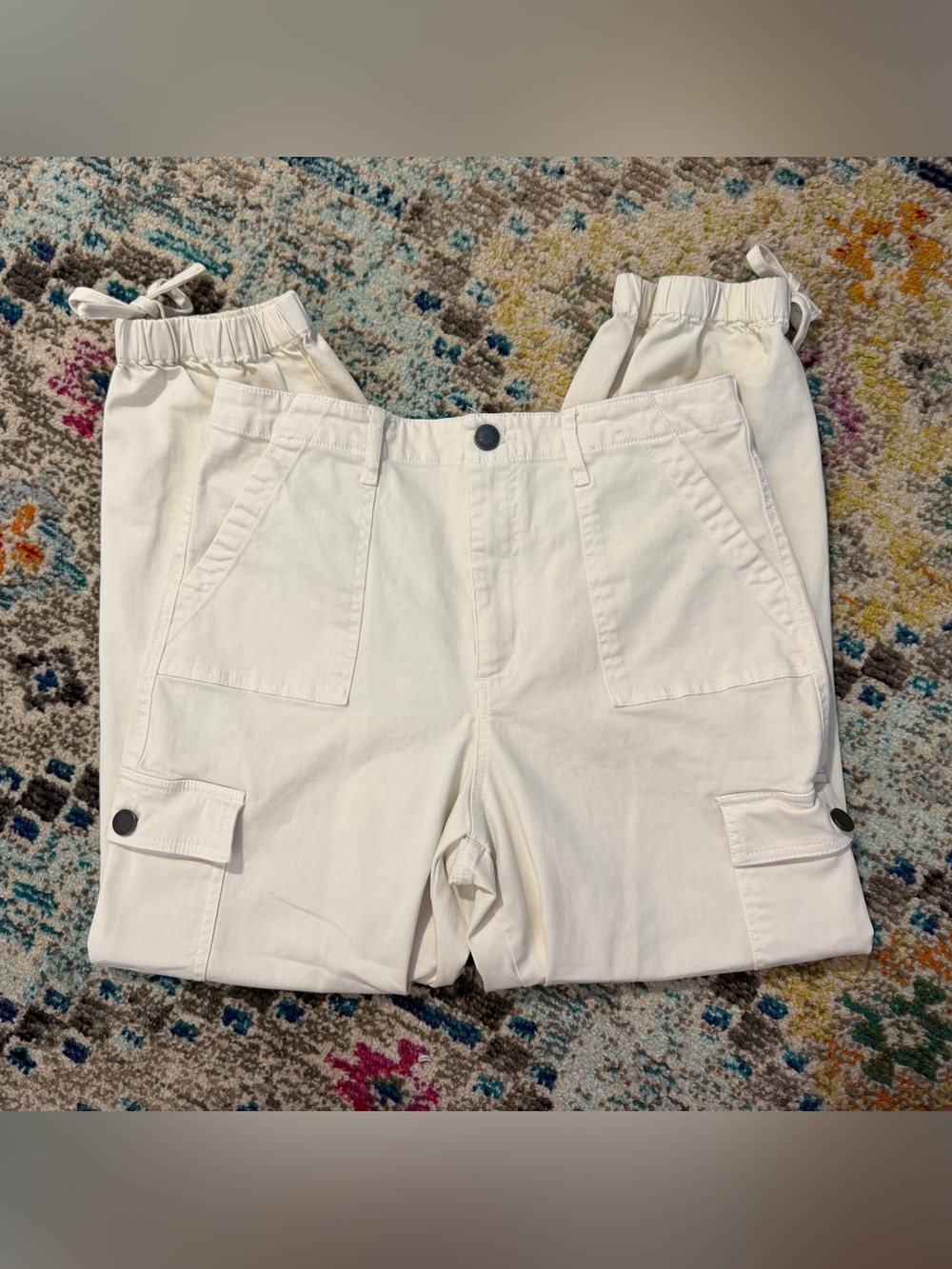 Alice + Olivia Ivory cargo pants